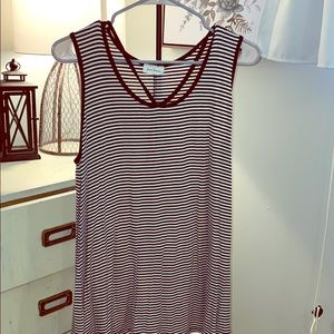 Long black & white tank top